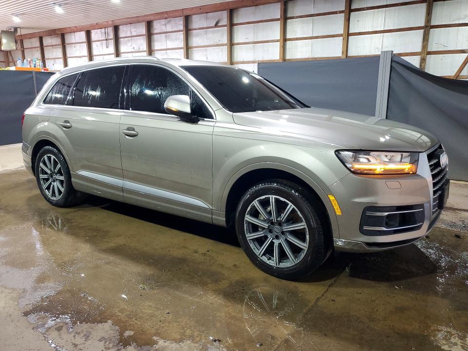 2017 Audi Q7 VIN WA1LAAF72HD036033 COPART salvage auction — MINOR DENT/SCRATCHES, Oh - Public Repo Sale - Clean, sold $1,150 on 2026-07-21 (photo 4)