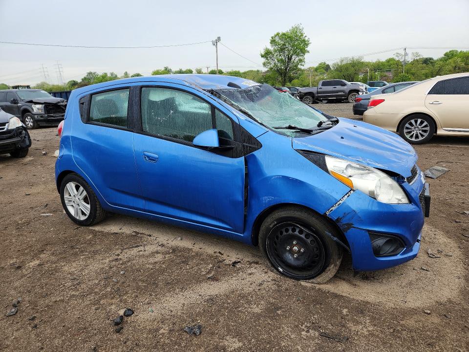 2015 Chevrolet Spark VIN KL8CD6S95FC724170 COPART salvage auction — ROLLOVER, MD, sold $375 on 2026-07-16 (photo 4)