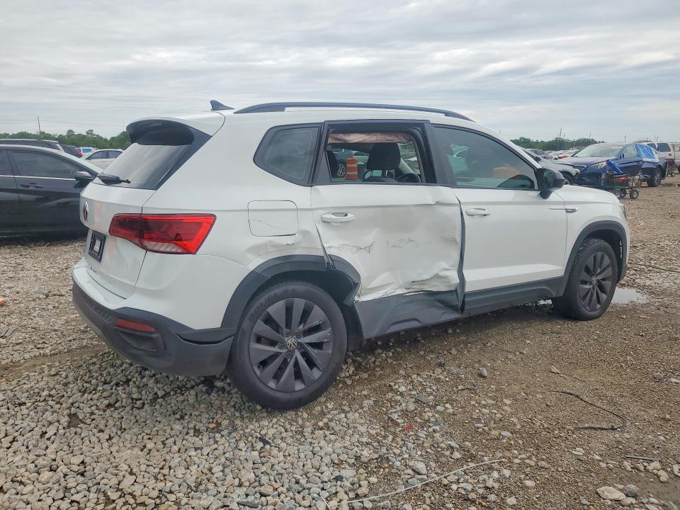 2022 Volkswagen Taos VIN 3VVCX7B20NM078624 COPART salvage auction — SIDE, Tx - Salvage Vehicle Title, sold $5,800 on 2026-07-02 (photo 3)