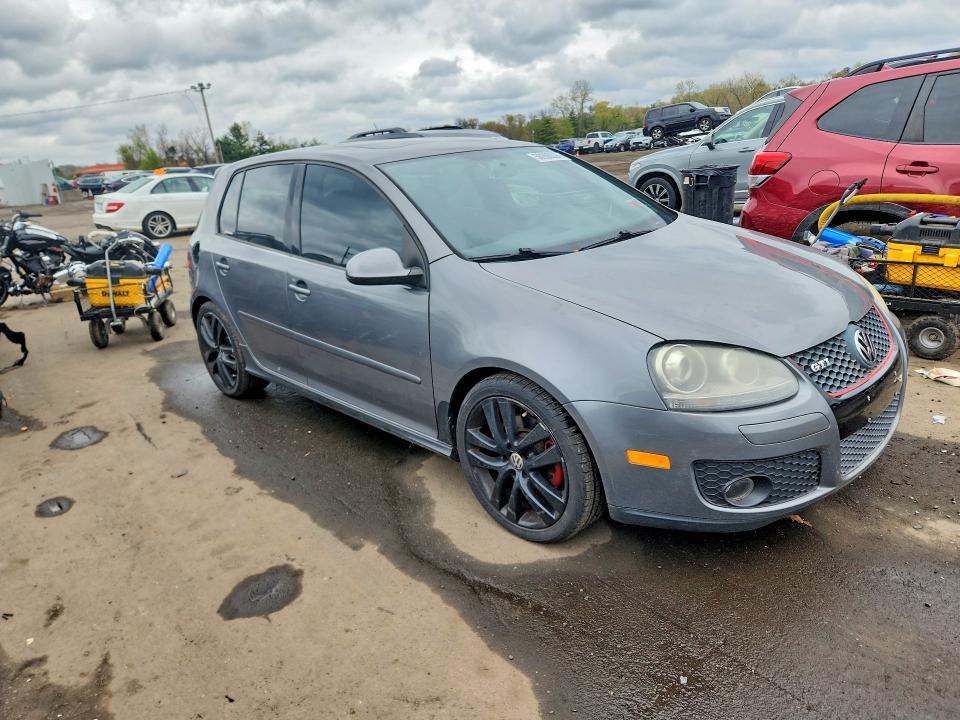 2009 Volkswagen Gti VIN WVWGV71K99W104117 COPART salvage auction — MINOR DENT/SCRATCHES, ME - CERTIFICATE OF TITLE, sold $1,150 on 2026-07-02 (photo 4)