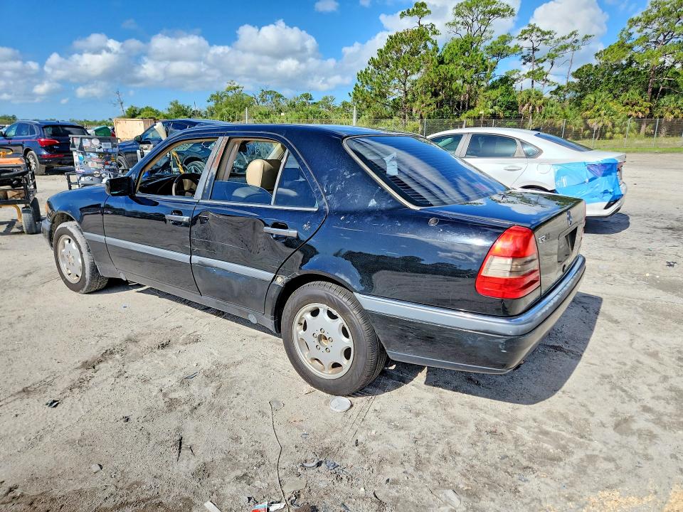 1995 Mercedes-benz C-klasse VIN WDBHA22E1SF229693 COPART salvage auction — SIDE, Fl - Cert Of Title Slvg Rebuildable, sold $250 on 2026-07-22 (photo 2)