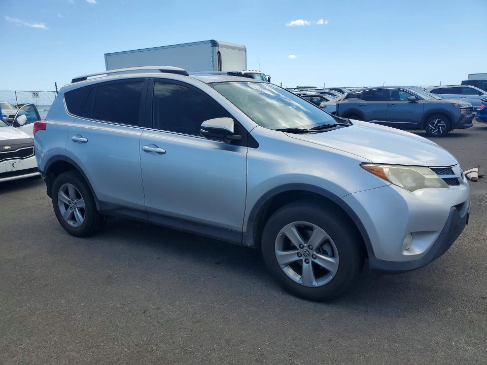 2015 Toyota Rav 4 VIN JTMWFREV0FJ034296 COPART salvage auction — REAR END, HI - CERTIFICATE OF SALVAGE, sold $3,000 on 2026-07-27 (photo 4)