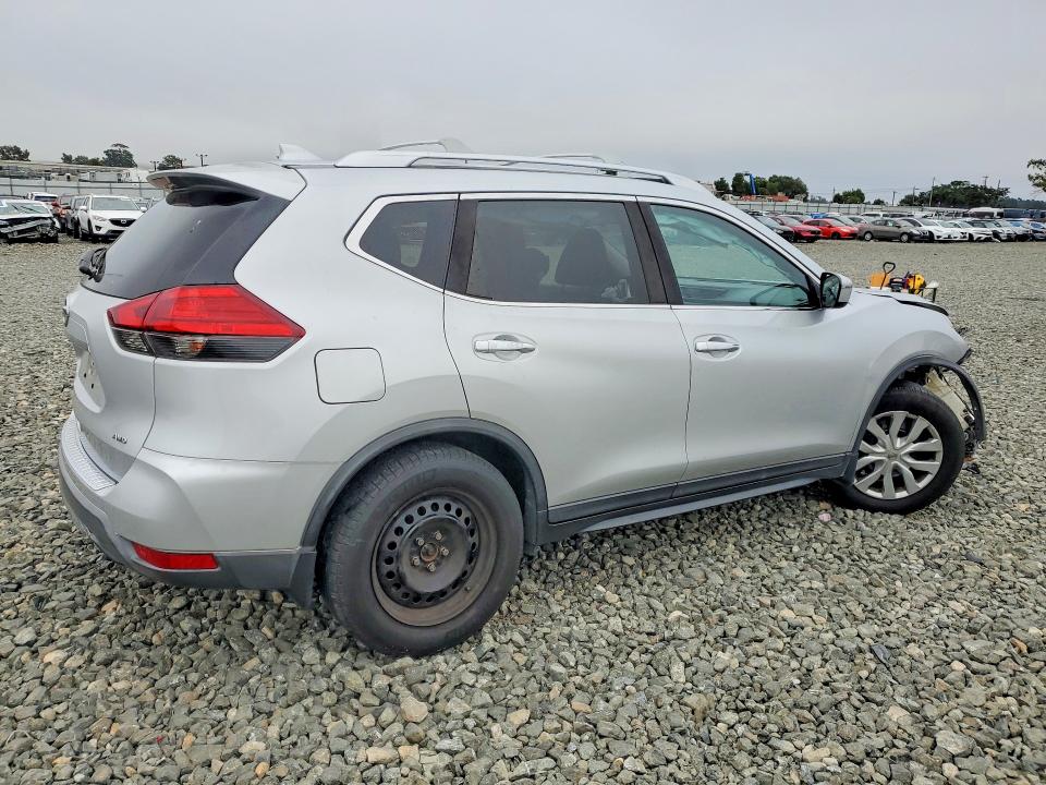 2017 Nissan Rogue VIN KNMAT2MVXHP560026 COPART salvage auction — FRONT END, Ca - Salvage Certificate, sold $675 on 2026-07-16 (photo 3)