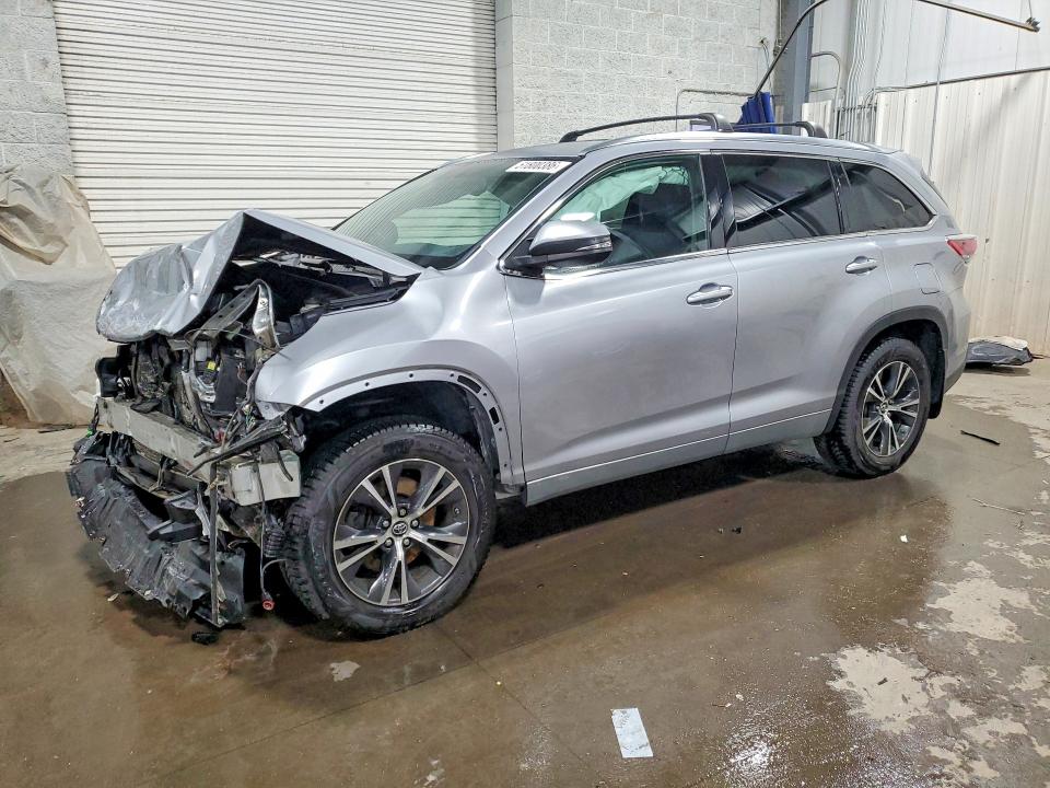 2016 Toyota VIN 5TDJKRFH1GS504077 COPART salvage auction — FRONT END, Mn - Cert Of Title-Salvage, sold $250 on 2026-07-21 (photo 1)