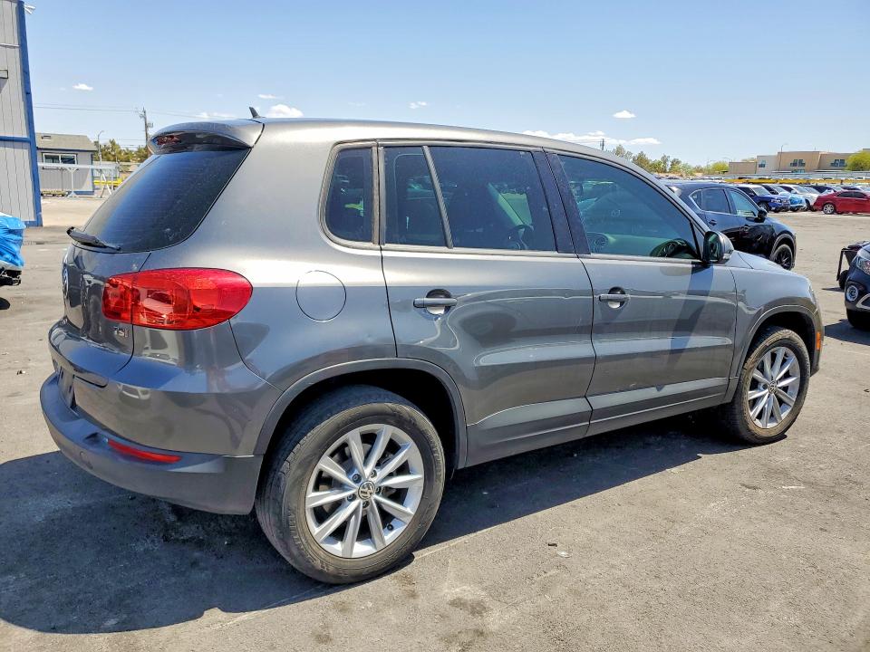 2017 Volkswagen Tiguan VIN WVGAV7AX7HK046141 COPART salvage auction — FRONT END, Nv - Salvage Title, sold $2,850 on 2026-07-08 (photo 3)