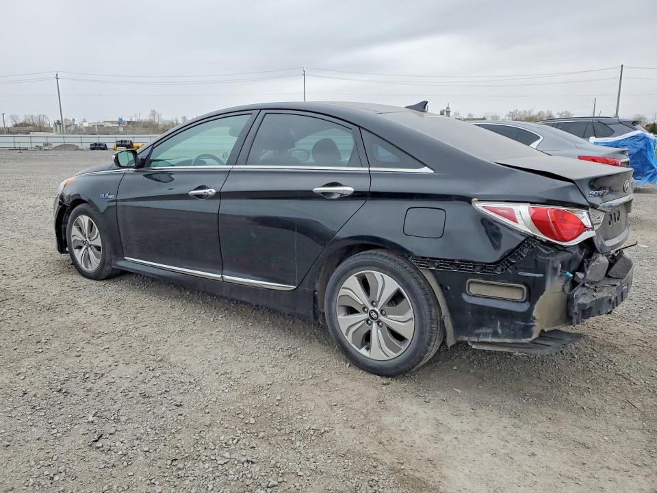 2015 Hyundai Sonata VIN KMHEC4A4XFA135913 COPART salvage auction — REAR END, On - Permit No Brand - Unfit, sold $250 on 2026-07-28 (photo 2)