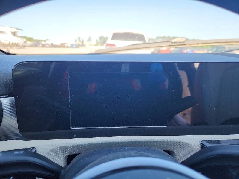 2019 Mercedes-benz A-klasse VIN WDD3G4EBXKW016884 COPART salvage auction — MINOR DENT/SCRATCHES, Sc - Dealer Only Clean Title, sold $7,500 on 2026-07-14 (photo 9)