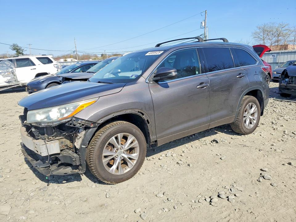 2015 Toyota Highlander VIN 5TDJKRFH4FS157536 COPART salvage auction — SIDE, Nj - Cert Of Title-Salvage, sold $400 on 2026-07-29 (photo 1)