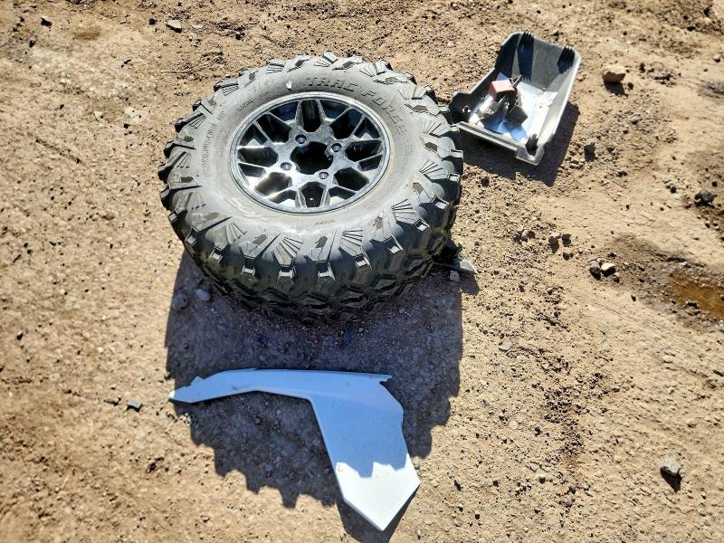 2024 Can-am/ brp VIN 3JBVKAV4XRE000564 COPART salvage auction — FRONT END, Salvage Title, sold $60 on 2026-07-27 (photo 9)