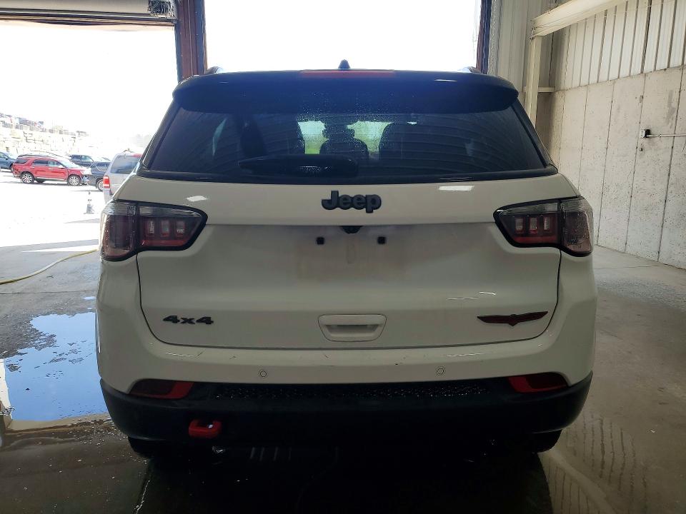 2025 Jeep Compass VIN 3C4NJDDN0ST559196 COPART salvage auction — FRONT END, KY - CERT OF TITLE-SALVAGE, sold $2,700 on 2026-07-02 (photo 6)
