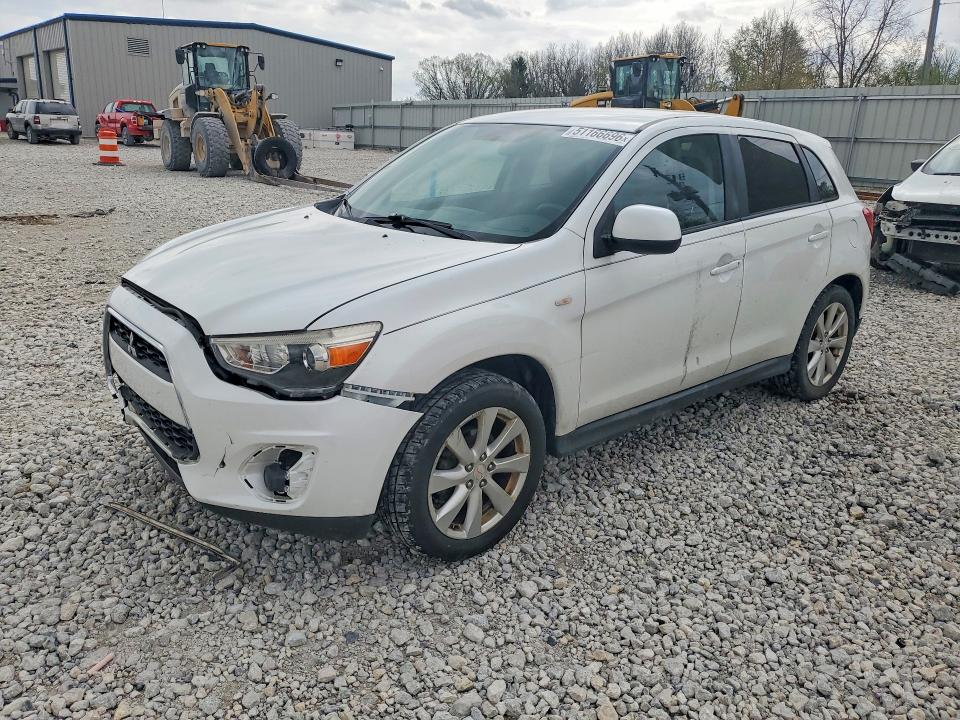 2013 Mitsubishi Outlander VIN 4A4AP3AUXDE020678 COPART salvage auction — FRONT END, Mi - Dealer Only Clean Title, sold $850 on 2026-07-09 (photo 1)