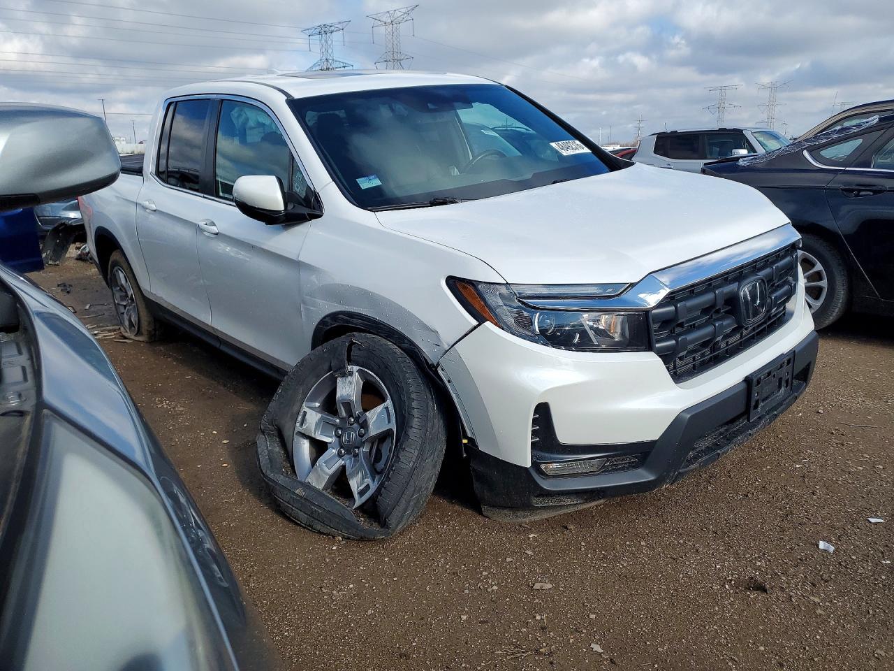 2024 Honda Ridgeline VIN 5FPYK3F52RB014098 COPART salvage auction — Side, IL - SALVAGE CERTIFICATE, sold $10,200 on 2026-07-02 (photo 4)