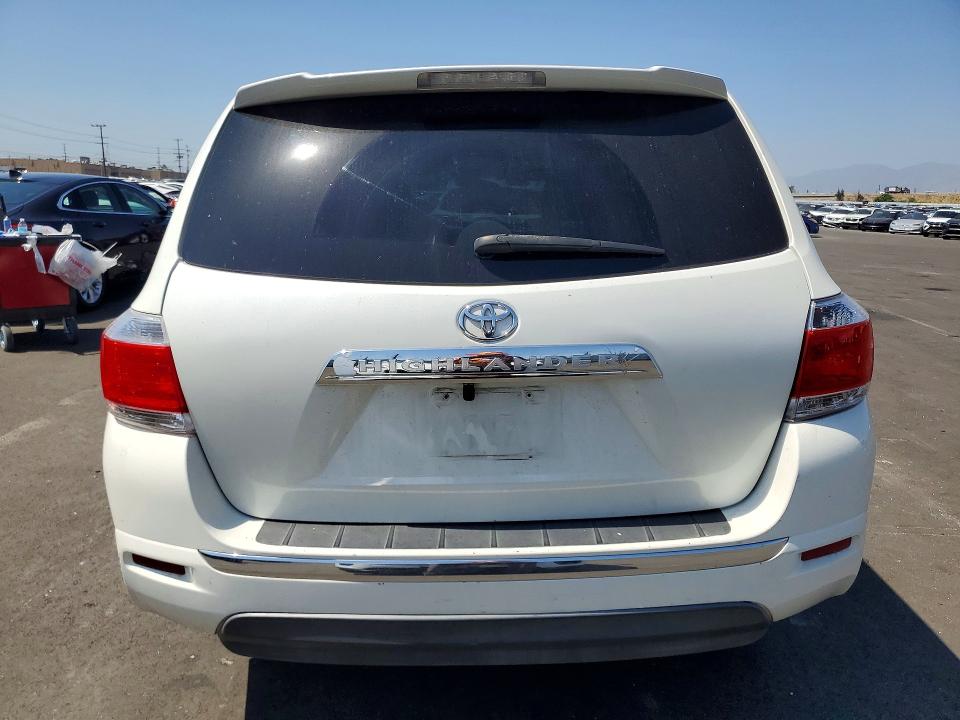 2011 Toyota Highlander VIN 5TDZA3EH9BS012913 COPART salvage auction — FRONT END, CA - SALVAGE CERTIFICATE, sold $2,150 on 2026-07-15 (photo 6)