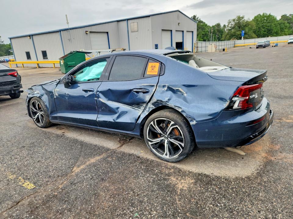 2022 Volvo S60 VIN 7JRL12FL1RG289385 COPART salvage auction — ROLLOVER, Al - Cert Of Title-Salvage Title, sold $775 on 2026-07-13 (photo 2)
