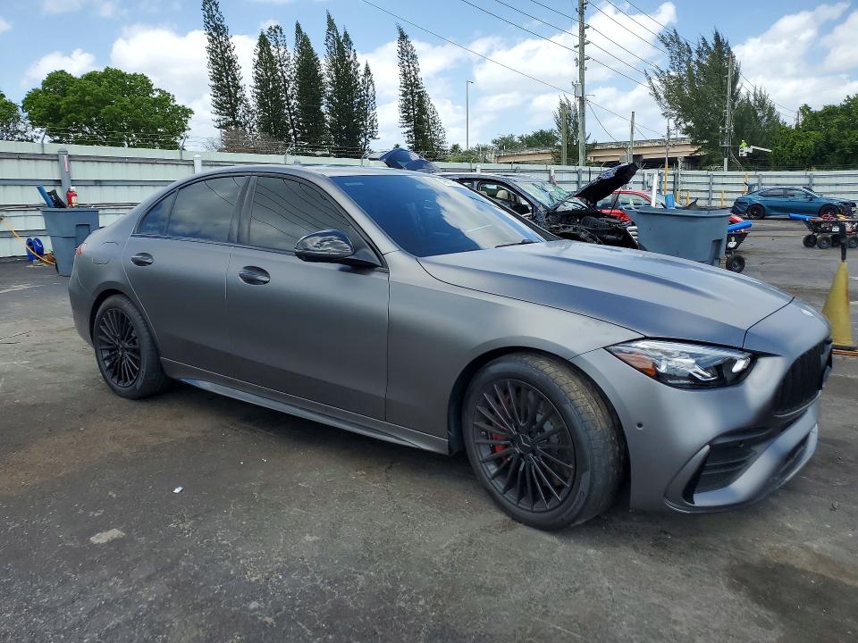 2025 Mercedes-benz VIN W1KAF8HB1SR283519 COPART salvage auction — SIDE, Fl - Cert Of Title Slvg Rebuildable, sold $20,000 on 2026-07-08 (photo 4)