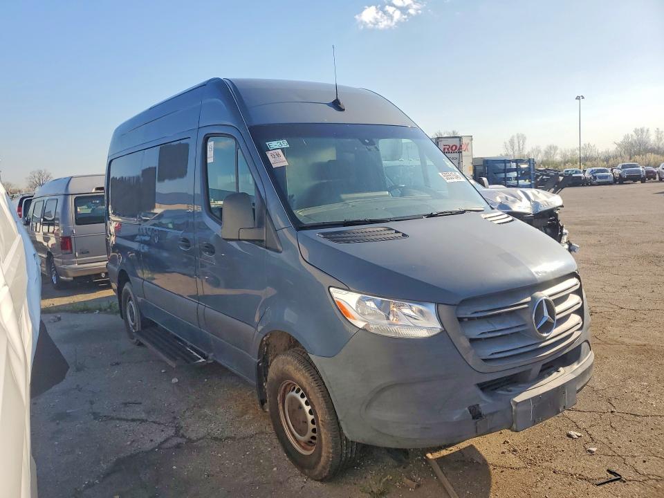 2019 Mercedes-benz Sprinter VIN WD4PF0CD7KP039843 COPART salvage auction — MECHANICAL, Wa - Vehicle Cert Of Ownership-Titl, sold $13,200 on 2026-07-08 (photo 4)