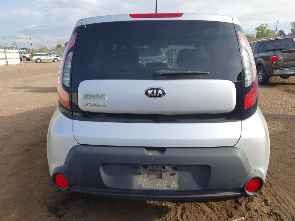 2015 Kia Soul VIN KNDJN2A23F7767083 COPART salvage auction — MINOR DENT/SCRATCHES, Tx - Dis/Dlr/Exp Only Salvage Title, sold $725 on 2026-07-08 (photo 6)