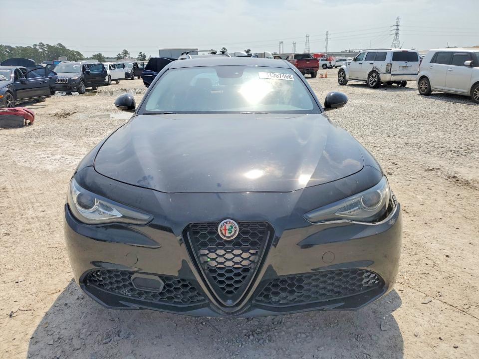 2019 Alfa romeo Giulia VIN ZARFAMAN7K7622510 COPART salvage auction — REAR END, Tx - Salvage Vehicle Title, sold $4,050 on 2026-07-03 (photo 5)