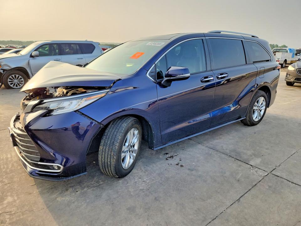 2023 Toyota Sienna VIN 5TDZRKEC7PS178913 COPART salvage auction — FRONT END, Tx - Certificate Of Title, sold $15,000 on 2026-07-09 (photo 1)
