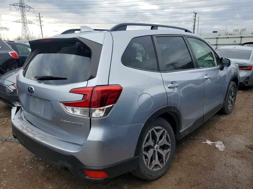 2019 Subaru Forester VIN JF2SKAGC1KH571754 COPART salvage auction — REAR END, Il - Salvage Certificate, sold $3,750 on 2026-07-14 (photo 3)
