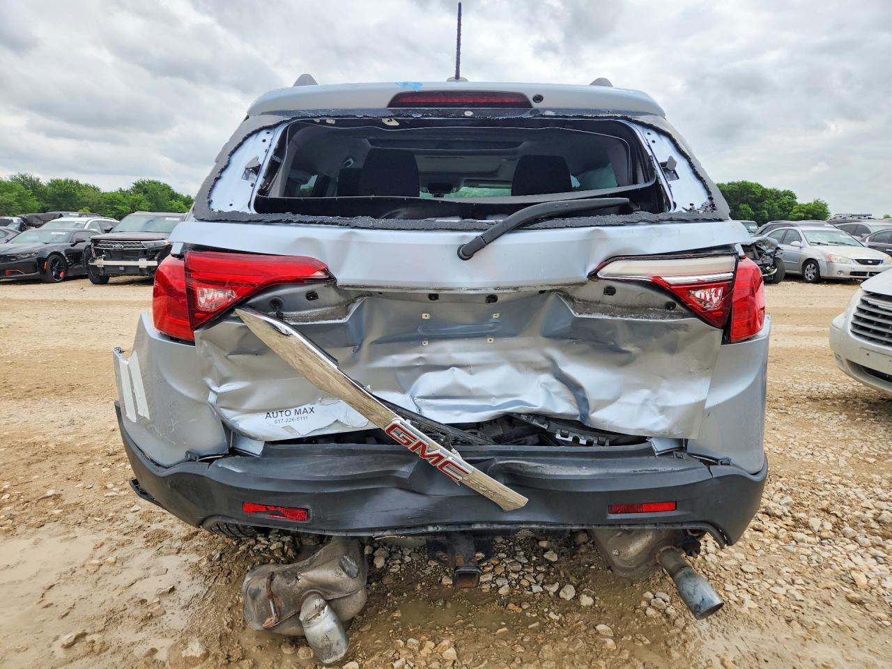 2017 GMC Acadia VIN 1GKKNLLS2HZ298068 COPART salvage auction — Rear End, TX - SALVAGE VEHICLE TITLE, sold $3,750 on 2026-06-25 (photo 6)
