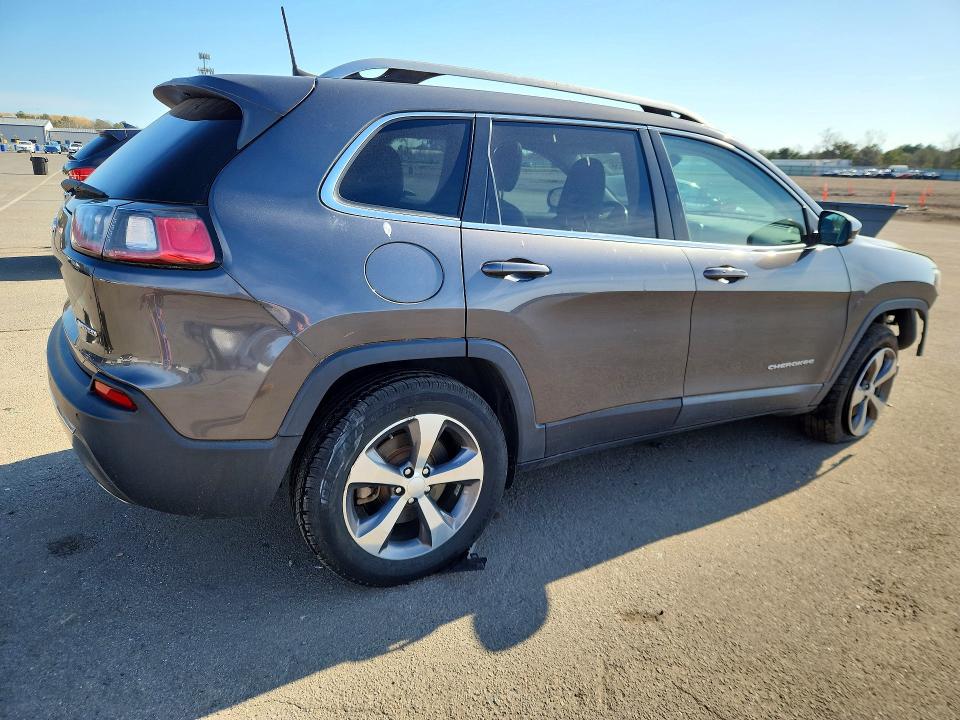 2019 Jeep Cherokee VIN 1C4PJMDX7KD491043 COPART salvage auction — FRONT END, Salvage Title, sold $3,000 on 2026-08-03 (photo 3)