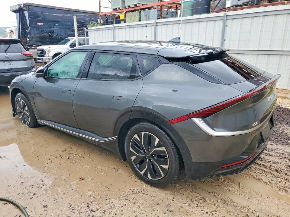 2024 Kia Ev6 VIN KNDC3DLC7R5159258 COPART salvage auction — FRONT END, HI - CERTIFICATE OF SALVAGE, sold $3,400 on 2026-07-27 (photo 2)