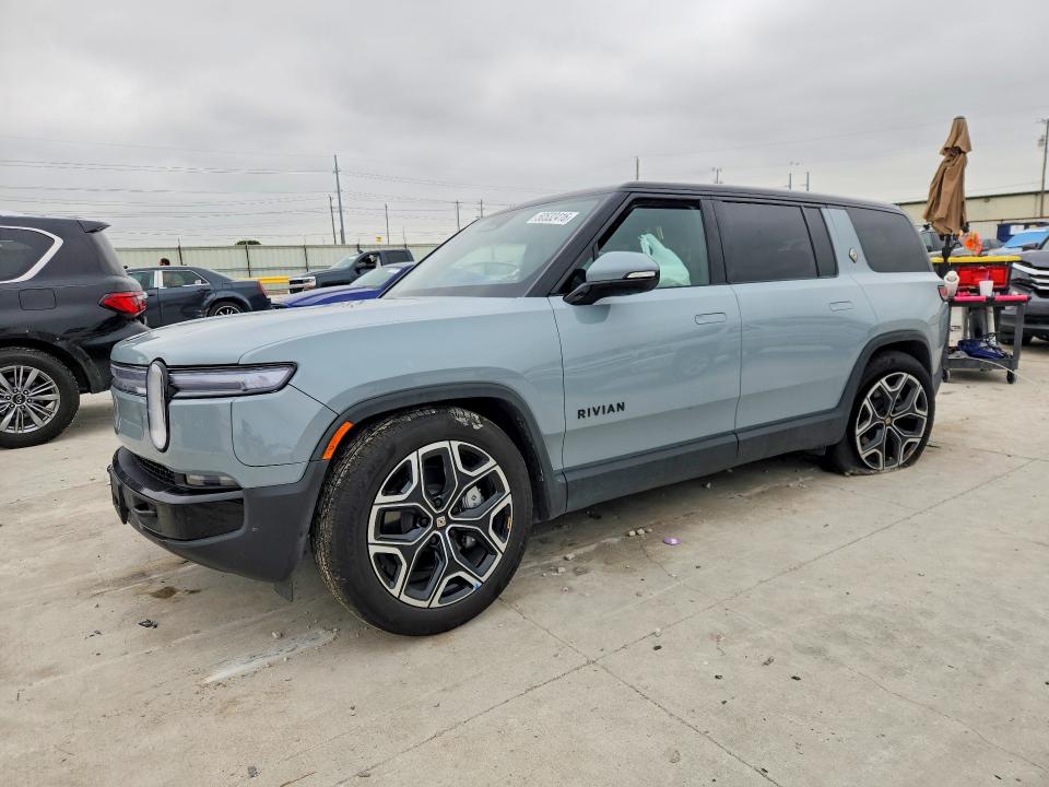 2026 Rivian R1s VIN 7PDSGFBA6TN082331 — COPART salvage auction photo