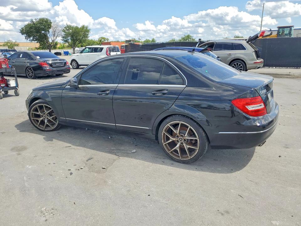 2013 Mercedes-benz C-klasse VIN WDDGF4HB3DR272947 COPART salvage auction — MINOR DENT/SCRATCHES, Fl - Certificate Of Title, sold $1,250 on 2026-07-07 (photo 2)