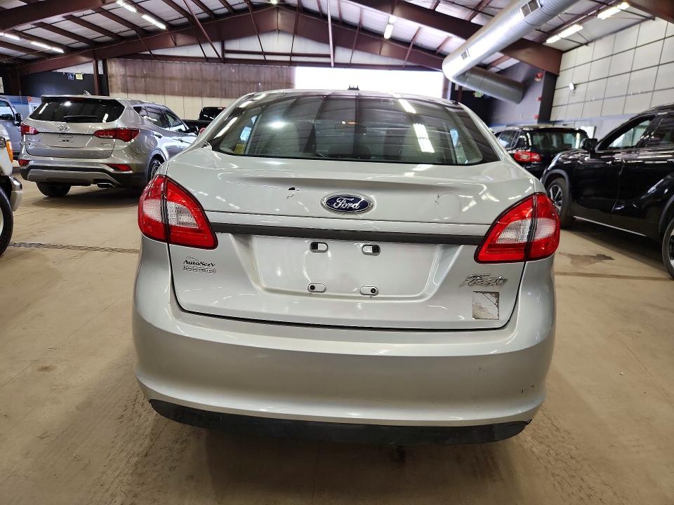 2013 Ford Fiesta VIN 3FADP4AJ7DM148943 COPART salvage auction — MINOR DENT/SCRATCHES, Nh - Certificate Of Title, sold $2,500 on 2026-07-09 (photo 6)