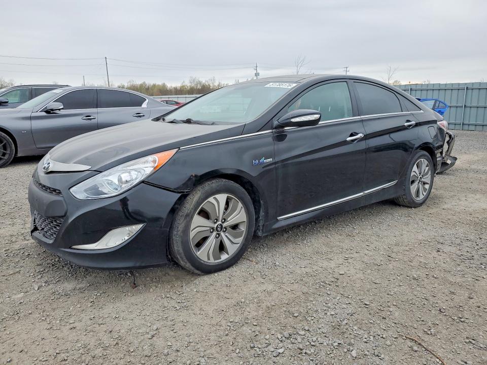 2015 Hyundai Sonata VIN KMHEC4A4XFA135913 COPART salvage auction — REAR END, On - Permit No Brand - Unfit, sold $250 on 2026-07-28 (photo 1)