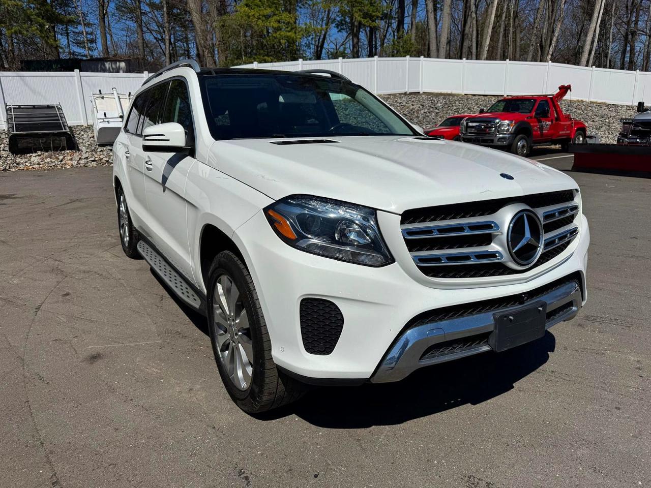 2017 Mercedes-Benz GLS-Class VIN 4JGDF6EE6HA884065 COPART salvage auction — Minor Dent/Scratches, MA - CERTIFICATE OF TITLE, sold $10,200 on 2026-07-01 (photo 4)