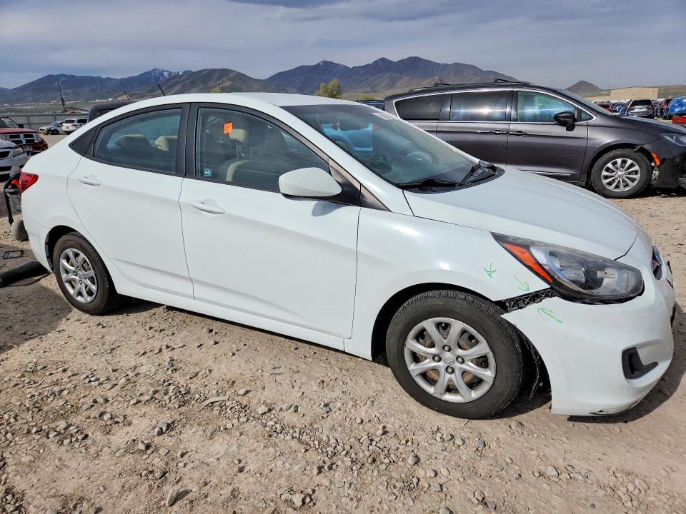 2014 Hyundai Accent VIN KMHCT4AE5EU713977 COPART salvage auction — FRONT END, Ut - Salvage Certificate, sold $1,450 on 2026-07-14 (photo 4)