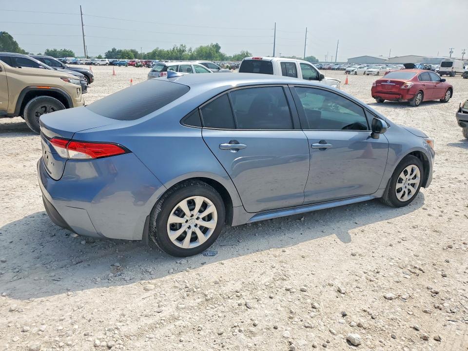 2026 Toyota Corolla VIN 5YFB4MDE9TP393078 COPART salvage auction — SIDE, Tx - Salvage Vehicle Title, sold $9,500 on 2026-07-06 (photo 3)
