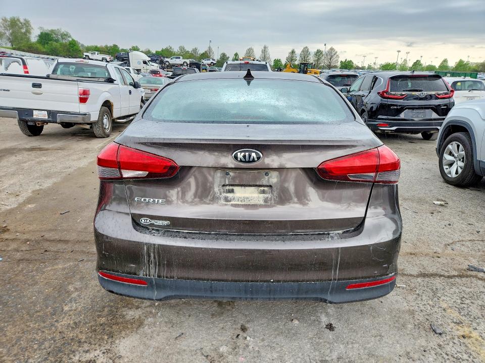 2017 Kia Forte VIN 3KPFK4A76HE123666 COPART salvage auction — REAR END, Mo - Cert Of Title-Repossessed, sold $1,550 on 2026-07-10 (photo 6)