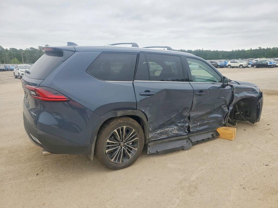 2026 Toyota VIN 5TDADAB55TS034637 COPART salvage auction — SIDE, Sc - Cert Of Title-Salvage, sold $28,500 on 2026-07-27 (photo 3)