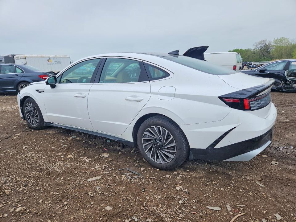 2025 Hyundai Sonata hybrid VIN KMHL54JJ2SA126429 COPART salvage auction — FRONT END, Il - Salvage Certificate, sold $11,100 on 2026-07-15 (photo 2)