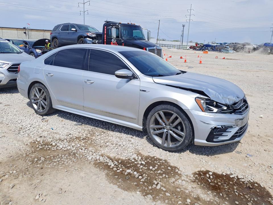 2017 Volkswagen Passat VIN 1VWDT7A35HC017927 COPART salvage auction — FRONT END, Oh - Certificate Of Title, sold $1,650 on 2026-07-02 (photo 4)