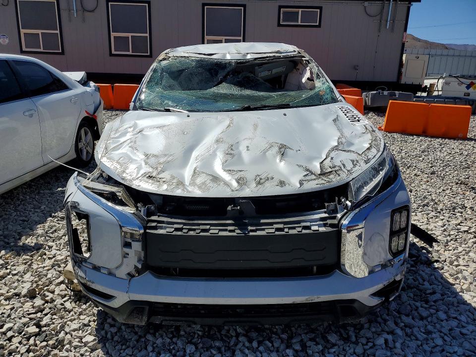 2022 Mitsubishi Outlander VIN JA4ARUAU9NU003623 COPART salvage auction — ROLLOVER, Nv - Salvage Title, sold $1,500 on 2026-07-20 (photo 5)