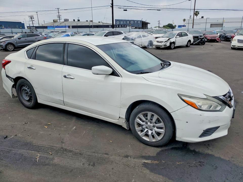 2017 Nissan Altima VIN 1N4AL3AP7HC474116 COPART salvage auction — REAR END, Ca - Dis/Dlr/Exp Only Clean Title, sold $1,300 on 2026-08-03 (photo 4)