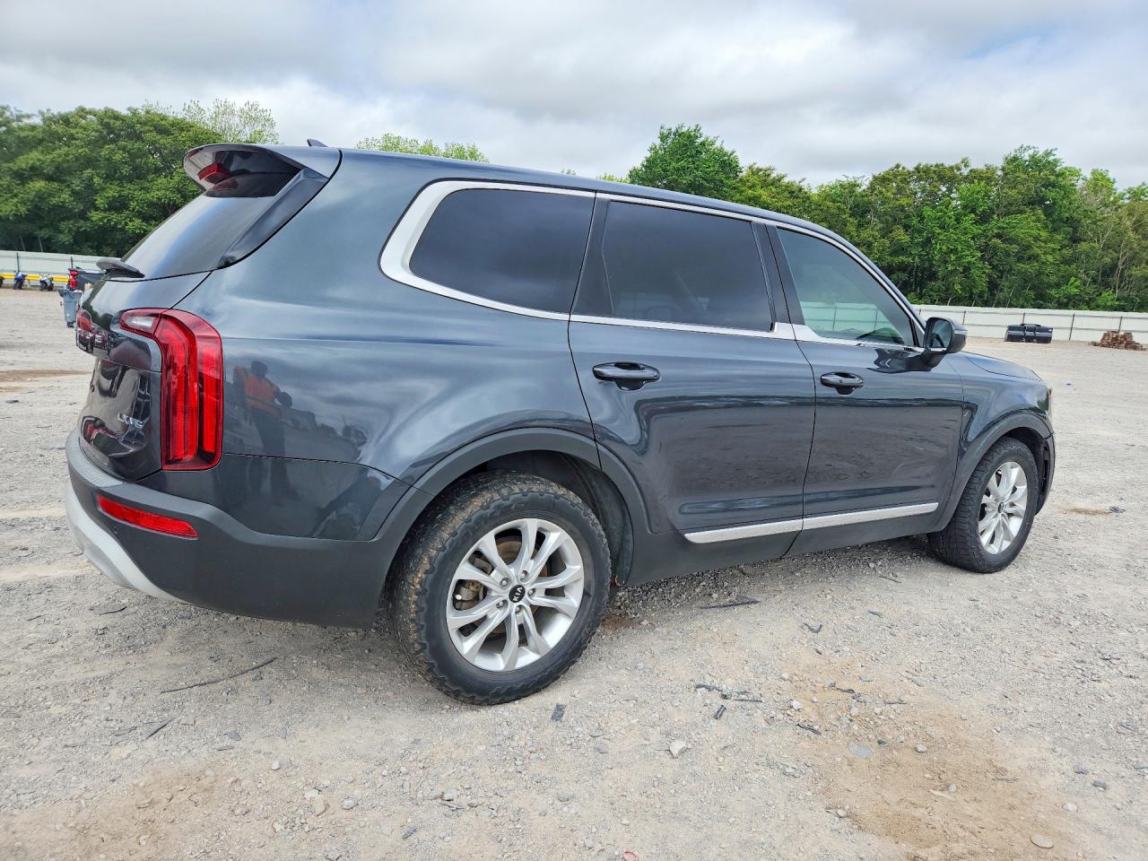 2021 Kia Telluride VIN 5XYP2DHC2MG183495 COPART salvage auction — Water/Flood, OK - CERT OF TITLE-SALVAGE FLOOD, sold $4,600 on 2026-07-02 (photo 3)