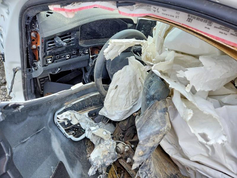 2025 Volkswagen Jetta VIN 3VWBX7BU2SM058735 COPART salvage auction — ALL OVER, Fl - Certificate Of Destruction, sold $1,650 on 2026-08-05 (photo 8)