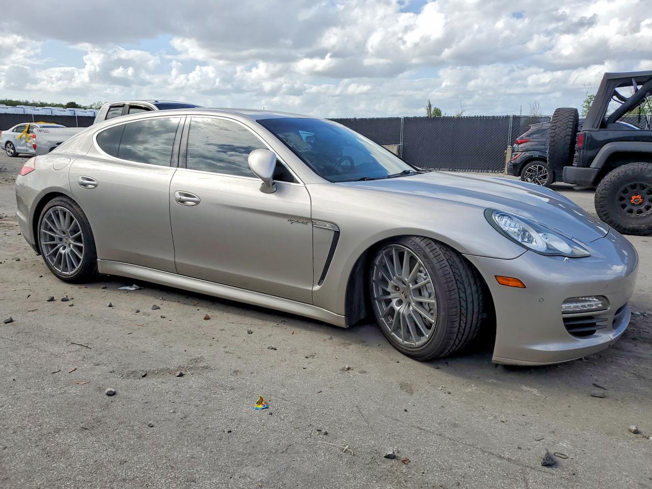 2012 Porsche Panamera VIN WP0AD2A78CL045531 COPART salvage auction — Minor Dent/Scratches, FL - CERTIFICATE OF TITLE, sold $6,200 on 2026-06-23 (photo 4)