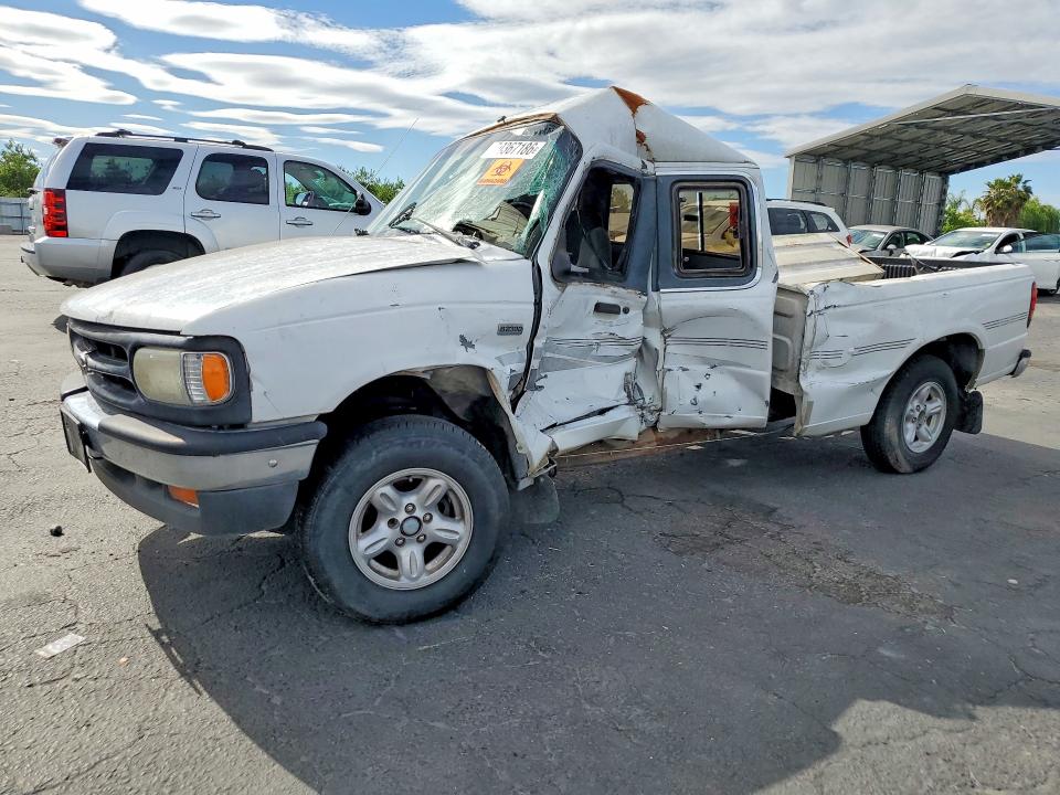 1997 Mazda VIN 4F4CR16A5VTM34758 COPART salvage auction — SIDE, Ca - Non-Repairable Vehicle Cert, sold $200 on 2026-07-02 (photo 1)
