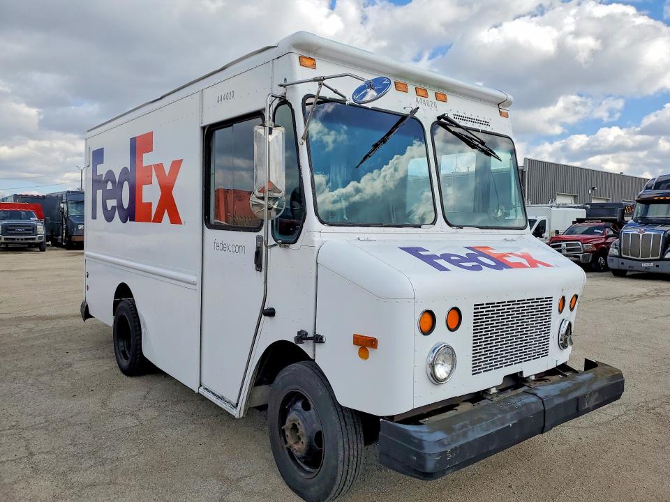 2002 Workhorse P42 VIN 5B4KP42Y723341661 COPART salvage auction — FRONT END, Il - Salvage Certificate, sold $250 on 2026-07-30 (photo 4)