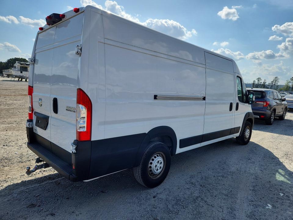 2024 Ram Promaster city VIN 3C6MRVJG4RE111260 COPART salvage auction — MINOR DENT/SCRATCHES, Salvage Title, sold $13,400 on 2026-07-29 (photo 3)