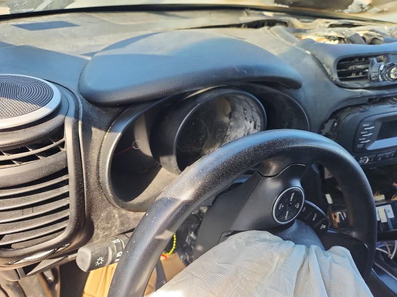 2014 Kia Soul VIN KNDJP3A50E7037673 COPART salvage auction — FRONT END, Id - Salvage Certificate Of Title, sold $300 on 2026-07-15 (photo 9)