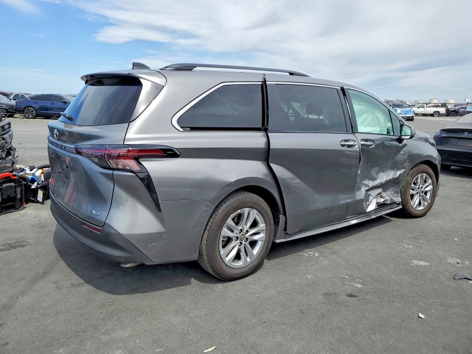 2026 Toyota Sienna VIN 5TDYSKFC4TS233617 COPART salvage auction — SIDE, Ca - Salvage Certificate, sold $25,500 on 2026-07-20 (photo 3)