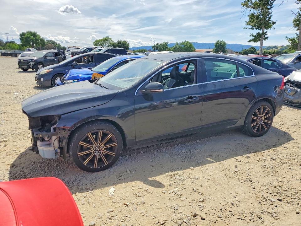 2018 Volvo S60 VIN LYV402TK2JB178376 COPART salvage auction — FRONT END, Salvage Title, sold $100 on 2026-07-23 (photo 1)
