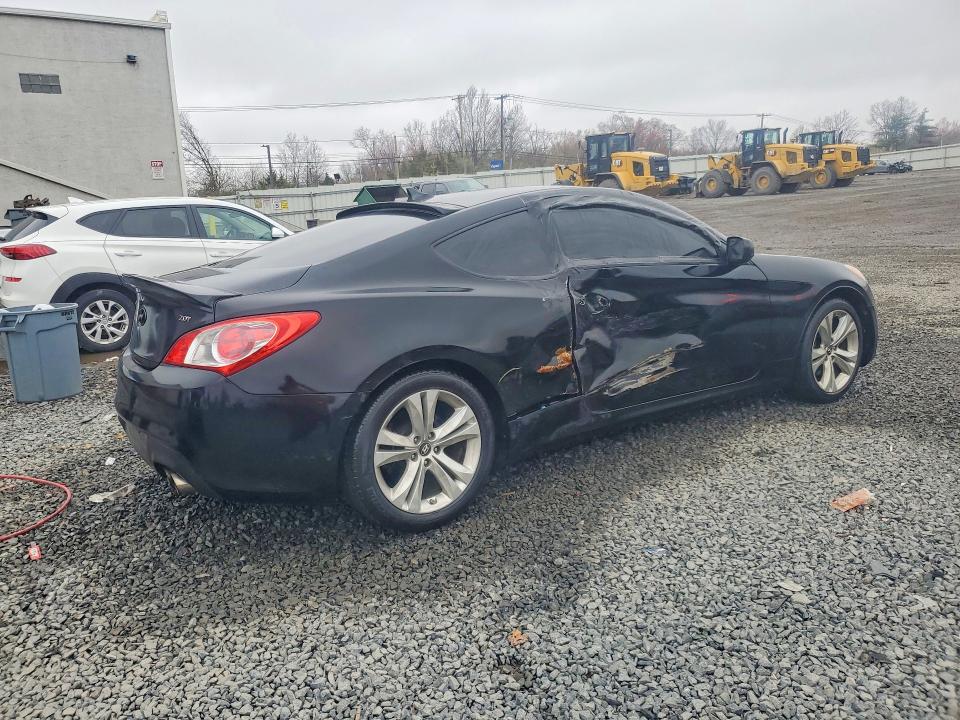2010 Hyundai Genesis coupe VIN KMHHT6KD0AU028657 COPART salvage auction — SIDE, Nj - Cert Of Title-Salvage, sold $1,100 on 2026-07-31 (photo 3)